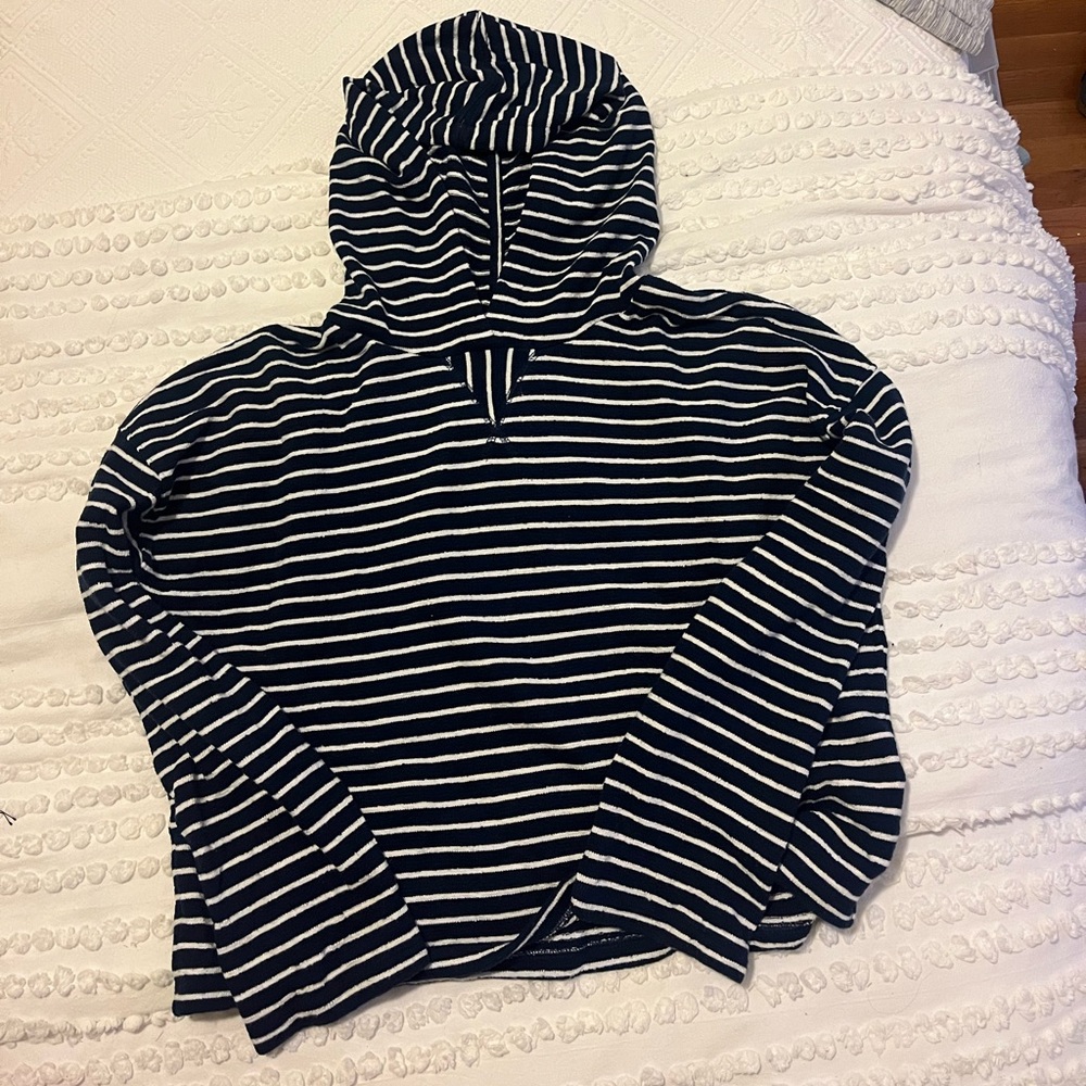 Gap Love Striped Navy and White Hoodie and shorts set